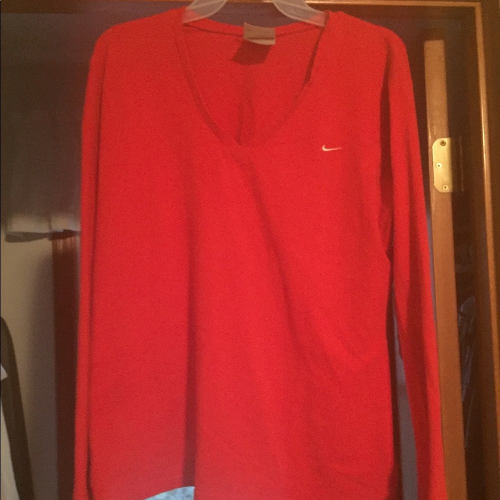 EEUC XL Nike Long Sleeve Shirt
